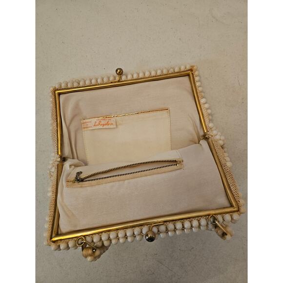 Vintage beaded purse by LaRegale - Picture 3 of 6